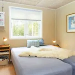 6 Person In Ulfborg-by Traum *