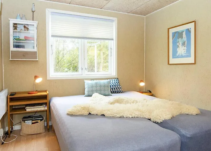 6 Person In Ulfborg-by Traum *