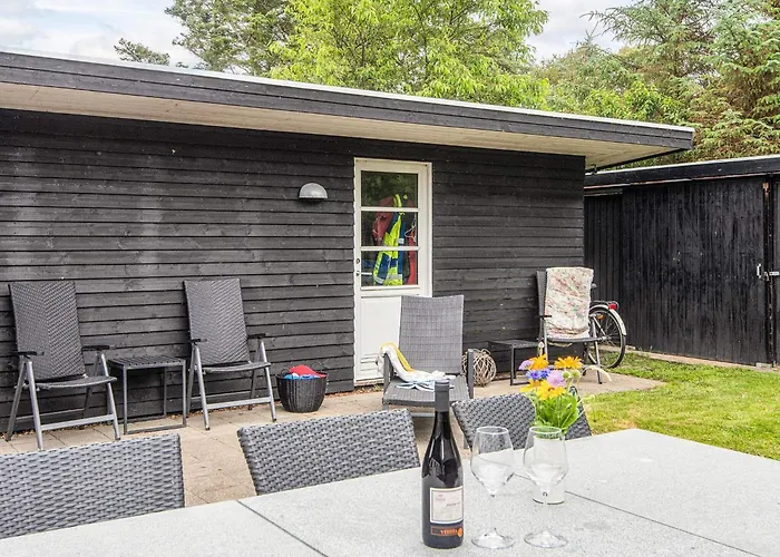 6 Person In Ulfborg-by Traum *